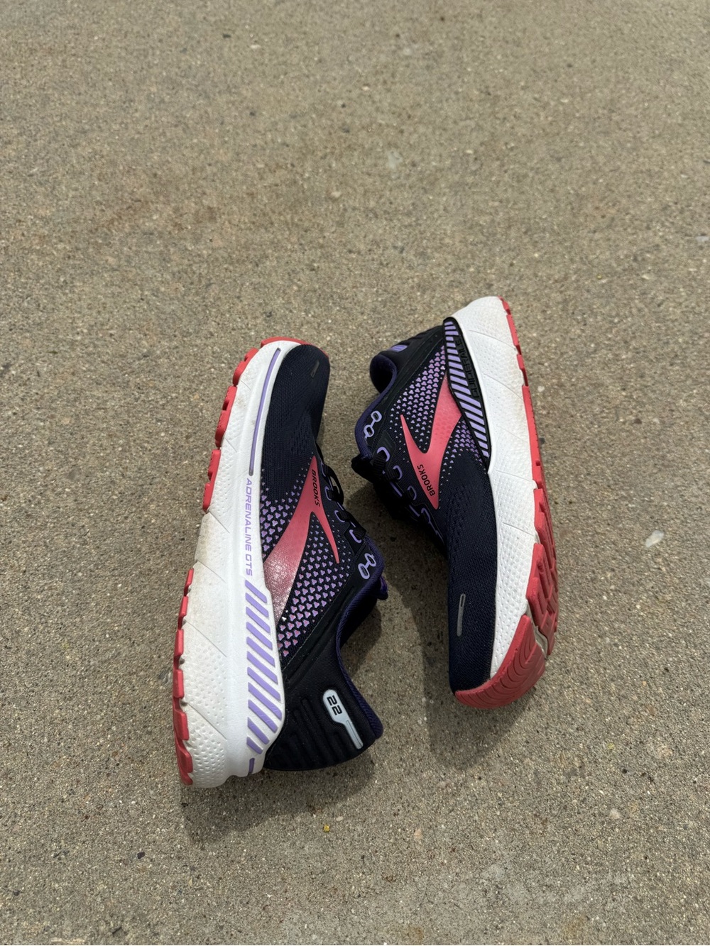Womens Brooks Adrenaline 22 (size 7.5) - Picture 9 of 9